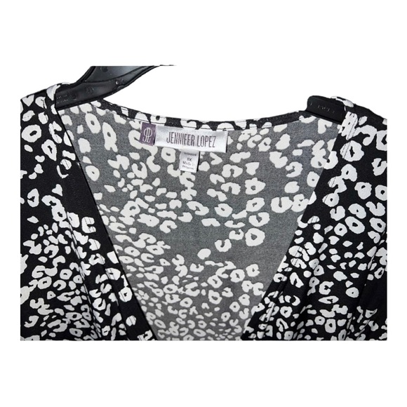 #222 Jennifer Lopez blouse NWT - Picture 4 of 5